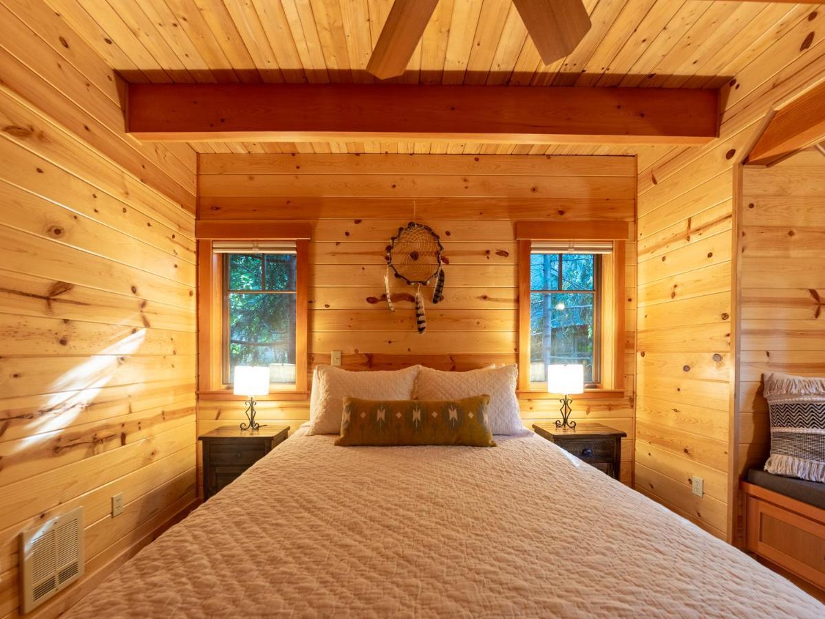 On The River Wooded Bliss Cabin Near Loloma McKenzie Bridge ภายนอก รูปภาพ
